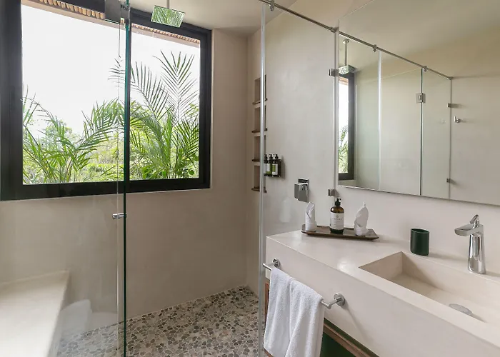 Zereno Boutique Club Access Hotel